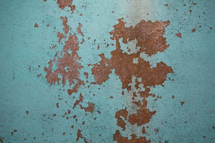 Как создать стены с эффектом облупившейся краски: техника, применение, детали монтажа